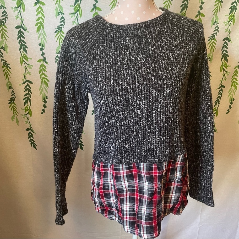 Size XS Layered Look Sweater w/ Plaid C2